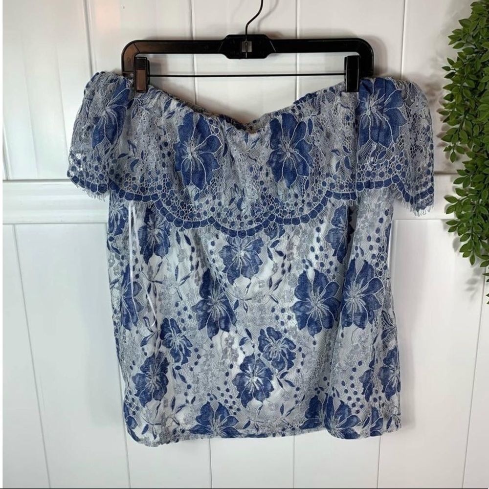 Lane Bryant Lace Off the Shoulder Top Sz 26/28 - Picture 3 of 11